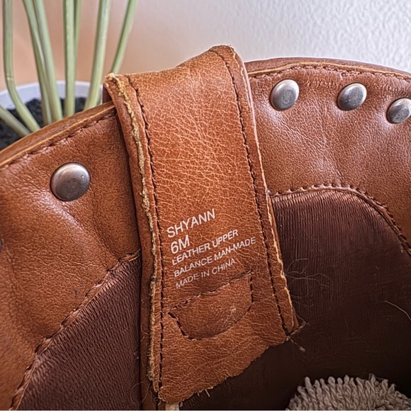 Steve Madden Brown Leather Western Shyann Boots - Picture 6 of 6